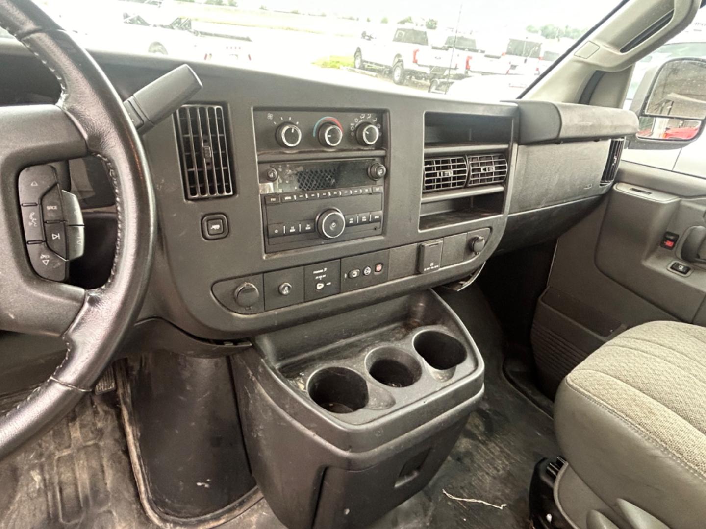 2021 White Chevrolet Express 2500 Cargo (1GCWGAFPXM1) with an 4.3L V6 engine, 6A transmission, located at 1687 Business 35 S, New Braunfels, TX, 78130, (830) 625-7159, 29.655487, -98.051491 - Photo#15